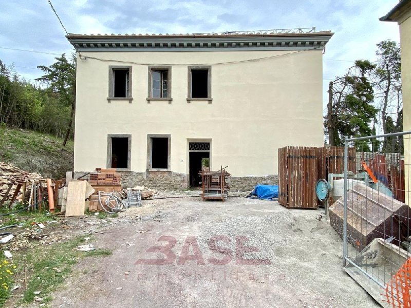 Villa en Montecatini Val di Cecina