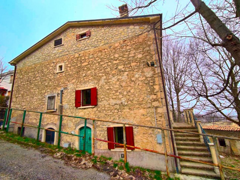 Apartamento independente em Sant'Eufemia a Maiella