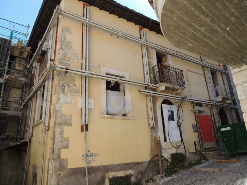 Huis in Castelvecchio Calvisio