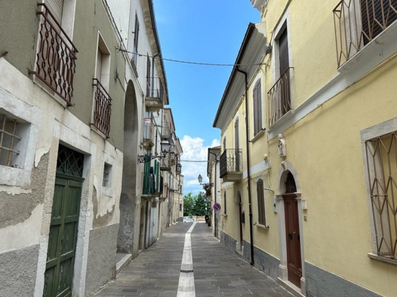 Vrijstaande woning in San Valentino in Abruzzo Citeriore