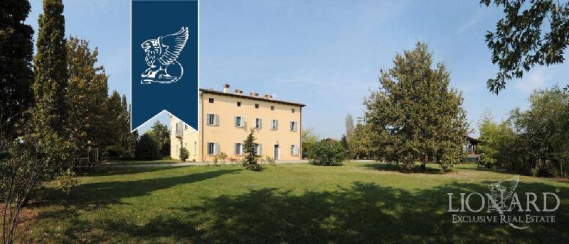 Villa in Castelfranco Emilia
