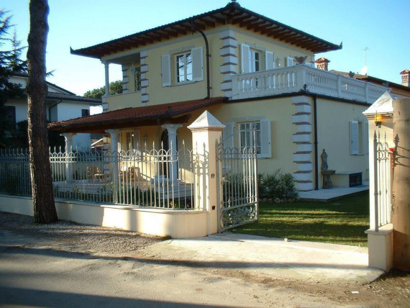 House in Pietrasanta