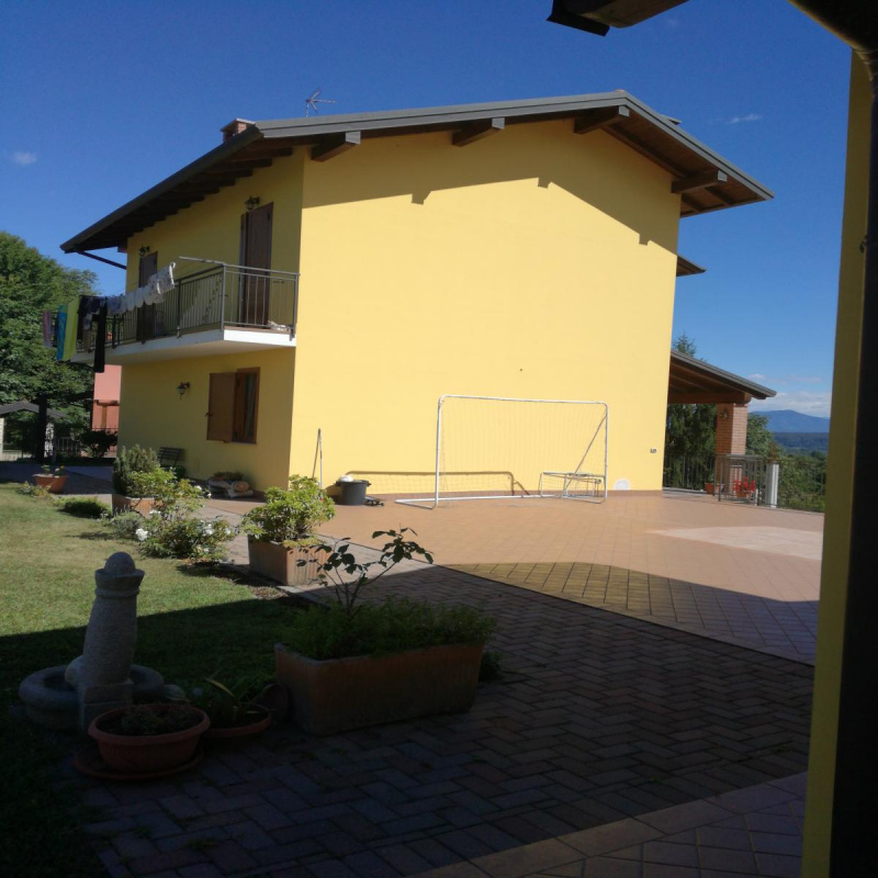 Maison à Borgo Ticino