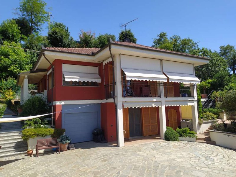 Villa en Moncalvo