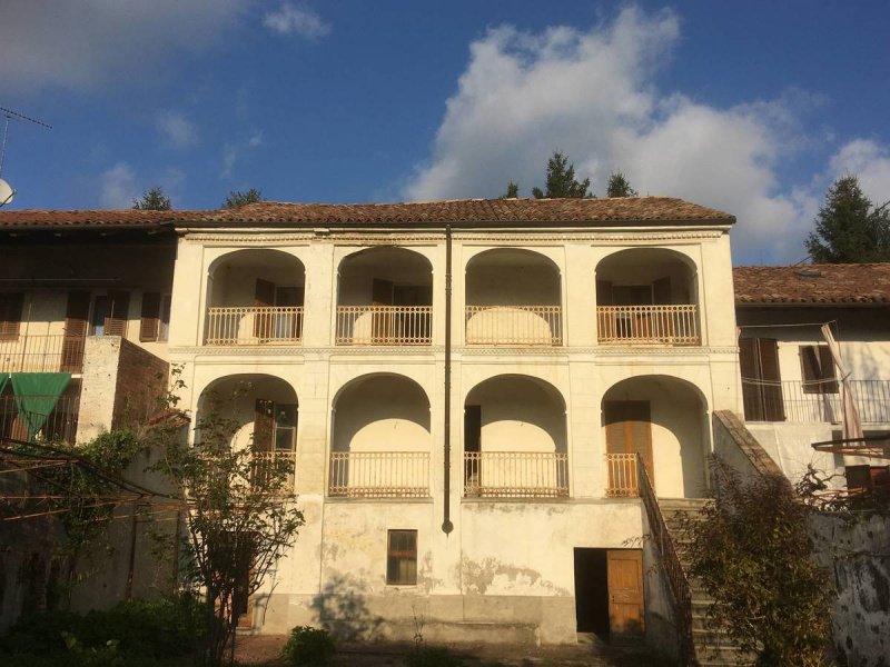 Villa i Moransengo