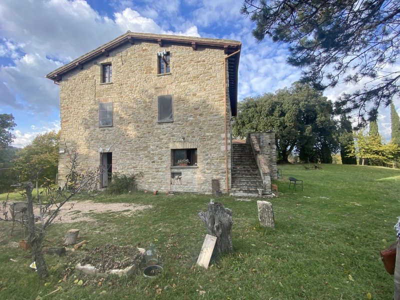 Klein huisje op het platteland in Gubbio