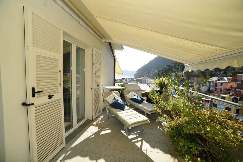 Penthouse in Alassio