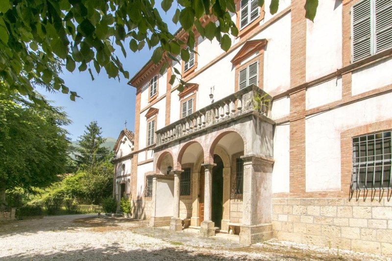 Appartement historique à Civitella del Tronto