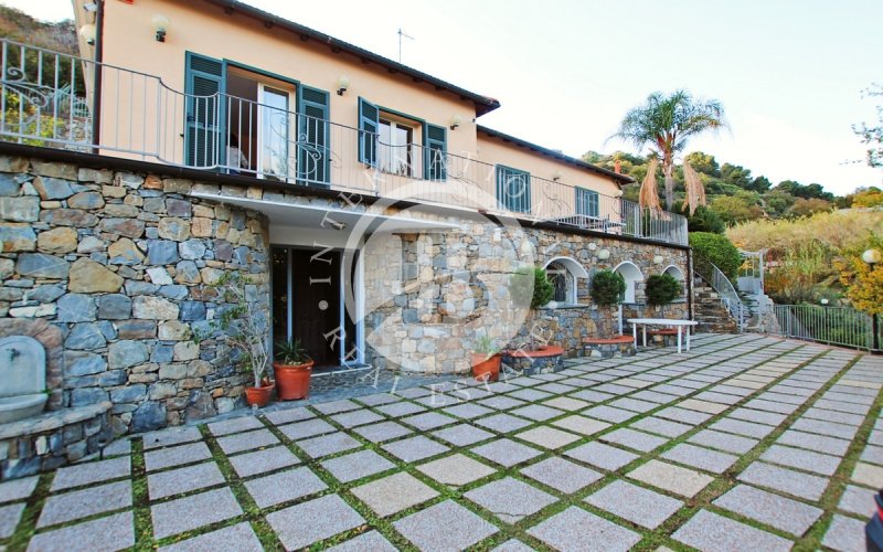 Villa à Riva Ligure