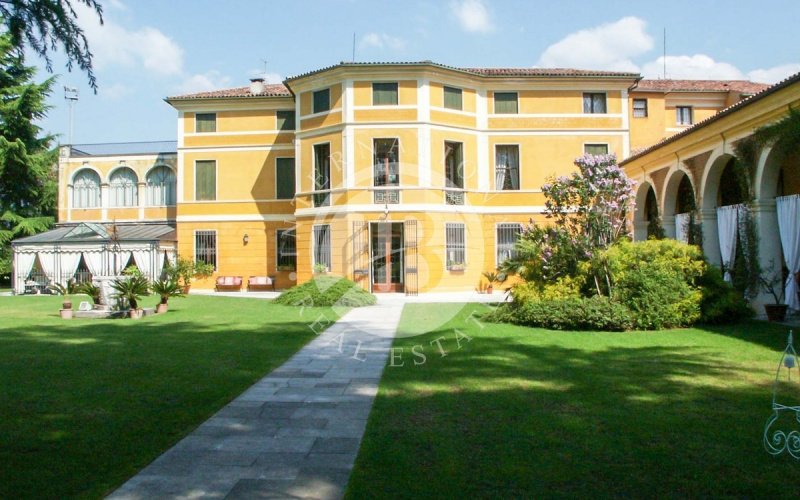 Villa à Bassano del Grappa