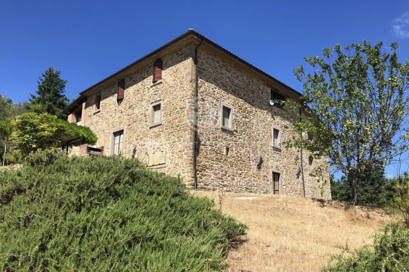 Отдельно стоящий дом в Монте-Санта-Мария-Тиберина
