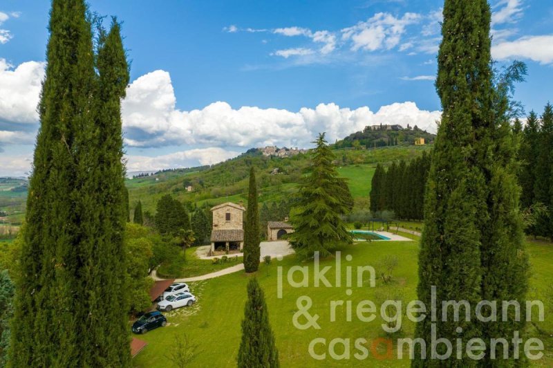 Ferme à Todi