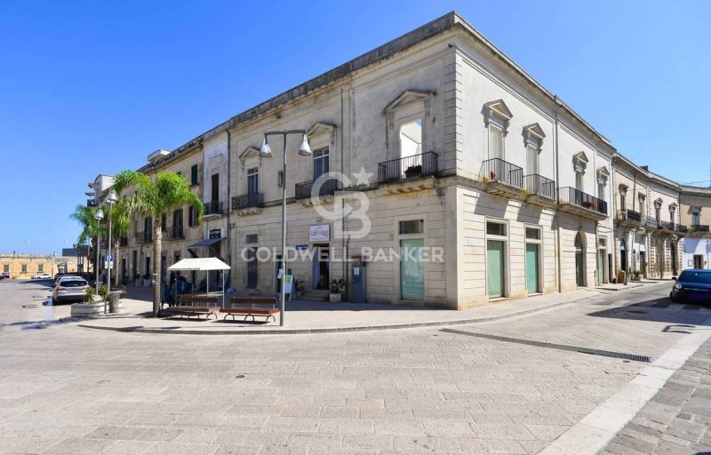 Commercial property in Martano