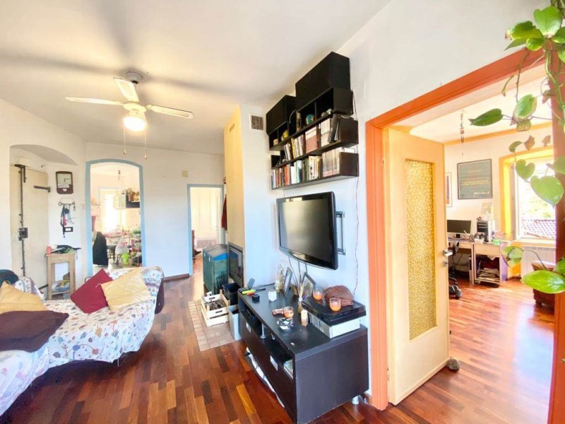 Self-contained apartment in Vezzano Ligure