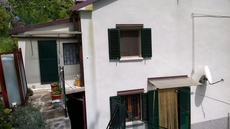 Half-vrijstaande woning in Sambuca Pistoiese