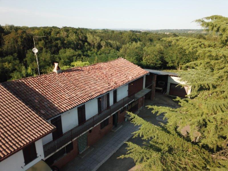 Casa de campo en Castelnuovo Belbo