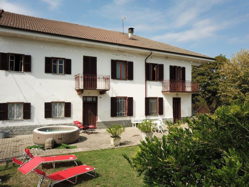 Country house in Masio