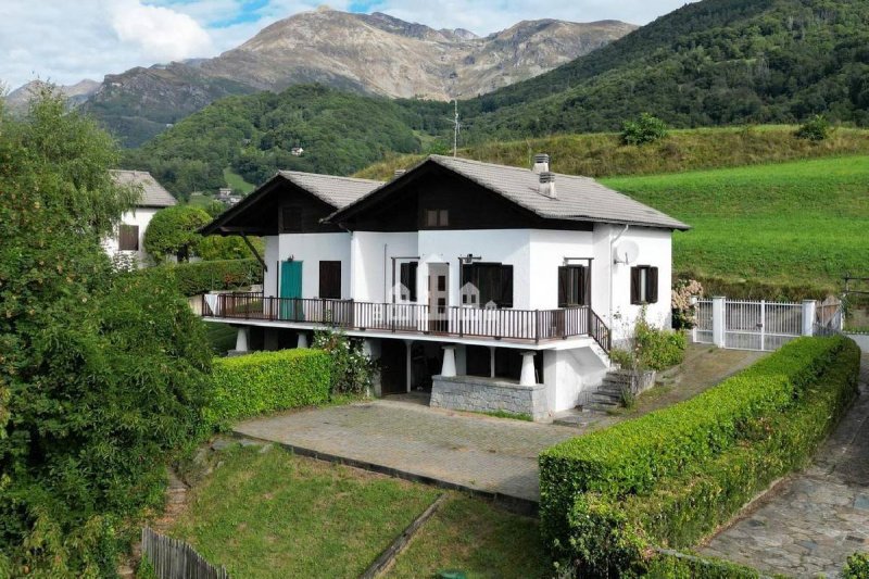 Maison jumelée à Valchiusa