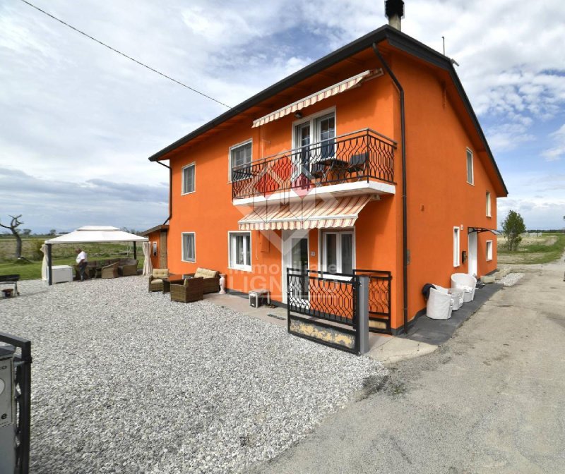 Detached house in Latisana