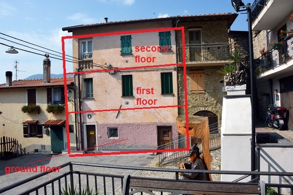 Half-vrijstaande woning in Molini di Triora