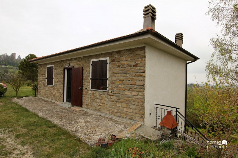 Bauernhaus in Roccaverano