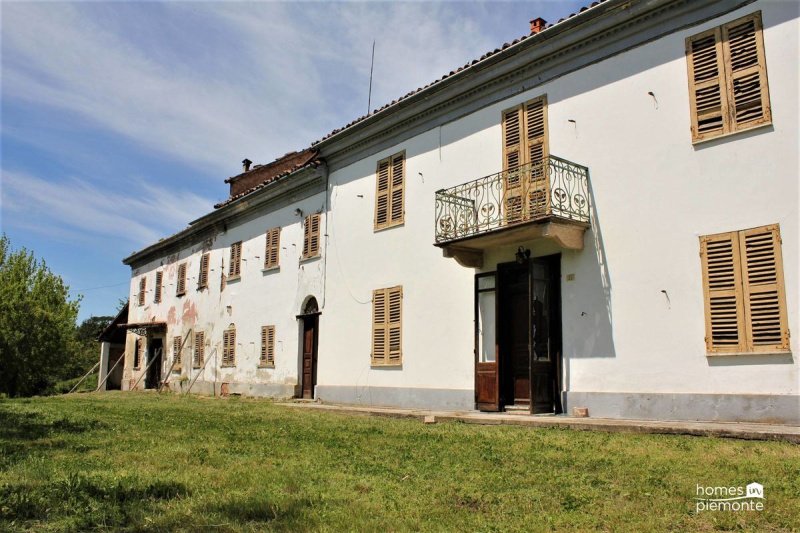Bauernhaus in Nizza Monferrato