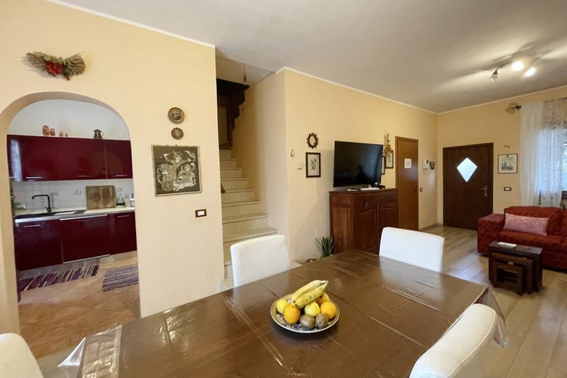 Terraced house in Toscolano-Maderno