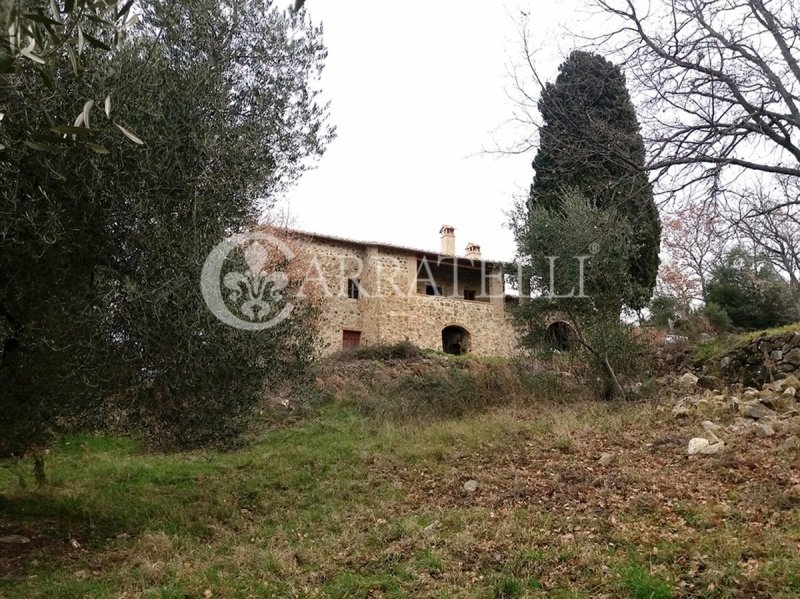 Klein huisje op het platteland in Castel del Piano