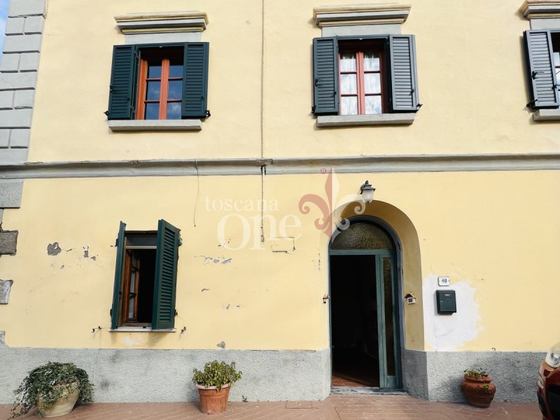 Half-vrijstaande woning in Orciano Pisano
