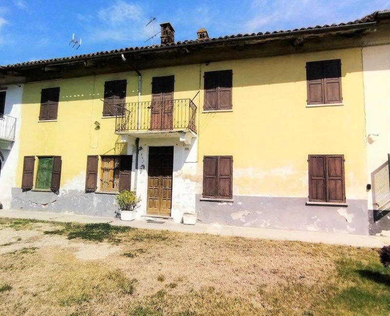 Casa de campo en San Damiano d'Asti