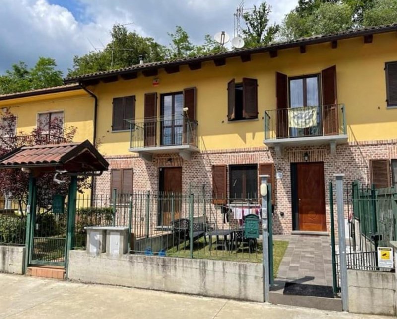 Casa semi-independiente en San Damiano d'Asti