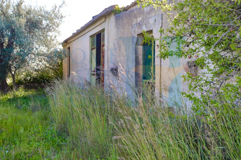 Huis op het platteland in Noto