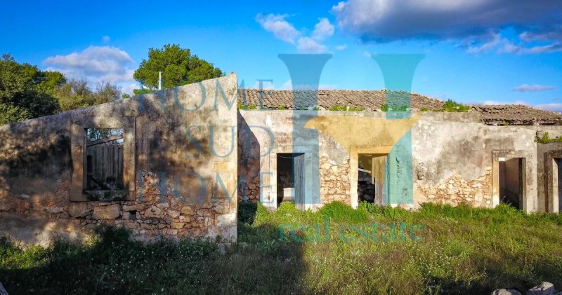 Maison de campagne à Noto