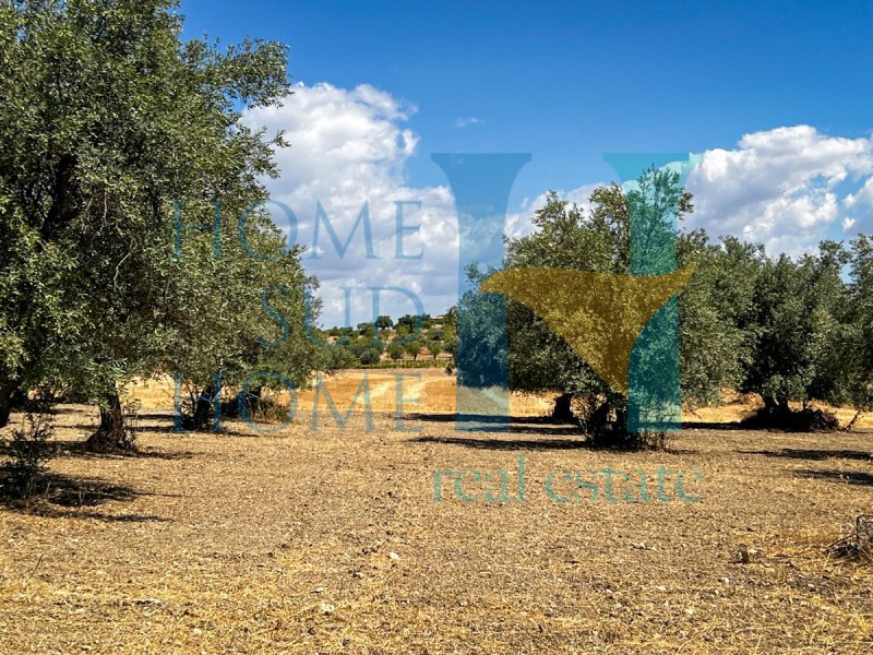 Terrain à bâtir à Noto