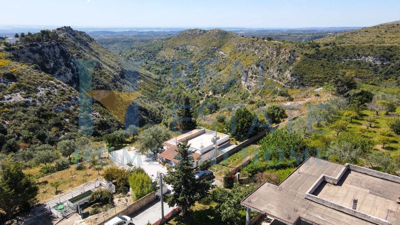 Maison de campagne à Noto