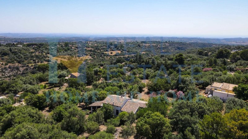 Country house in Noto