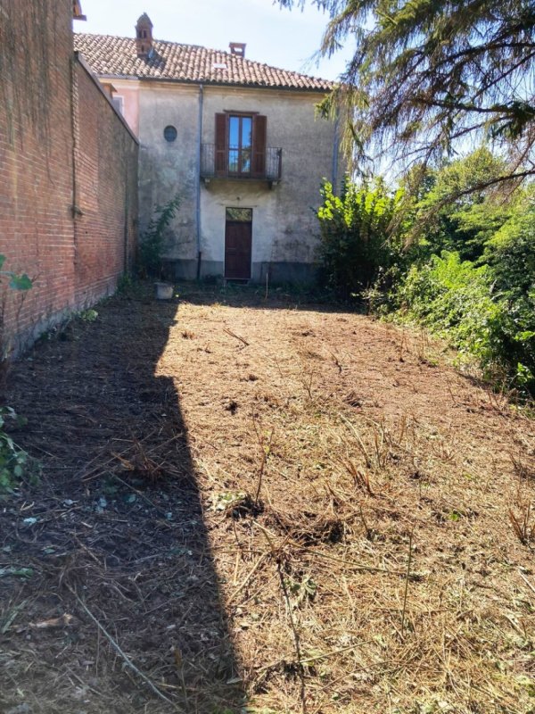 Detached house in Montiglio Monferrato