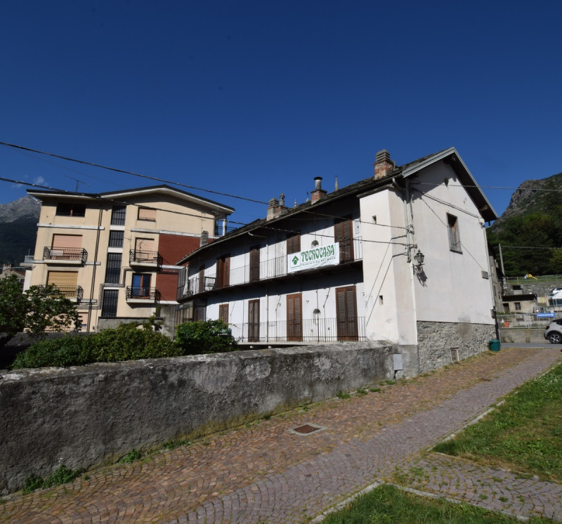 Einfamilienhaus in Châtillon