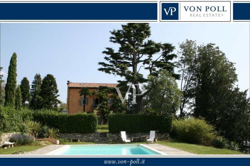 Villa à Biandronno