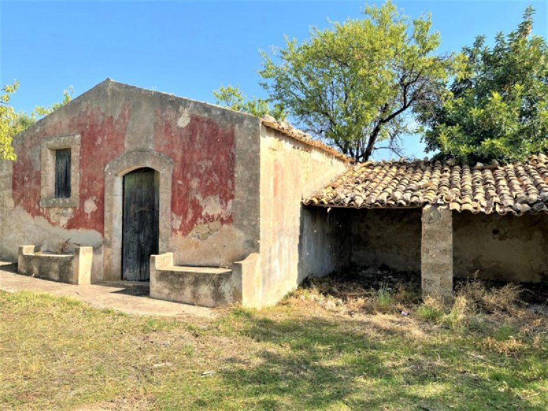 Huis op het platteland in Avola