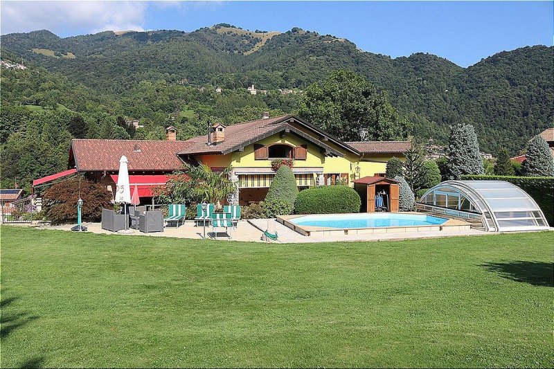 Villa in Centro Valle Intelvi