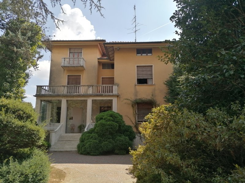 Villa in Valdengo