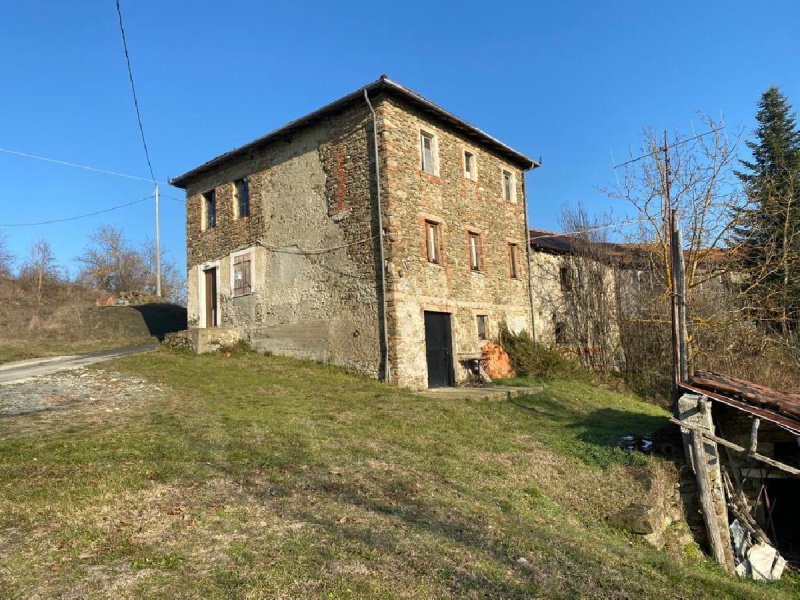Bauernhaus in Mioglia