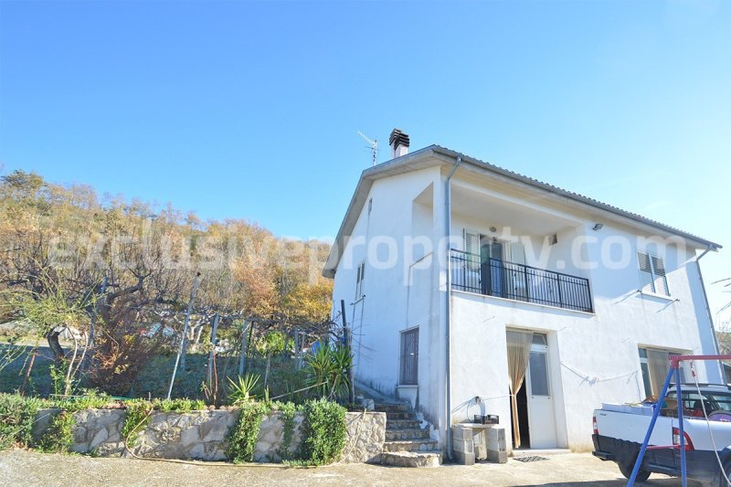 Country house in Larino