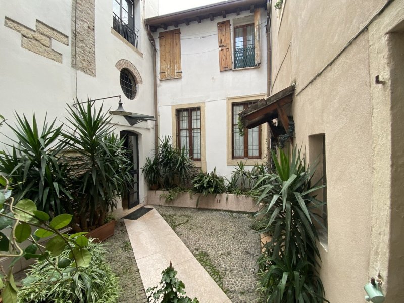 Loft/Penthouse à Vérone