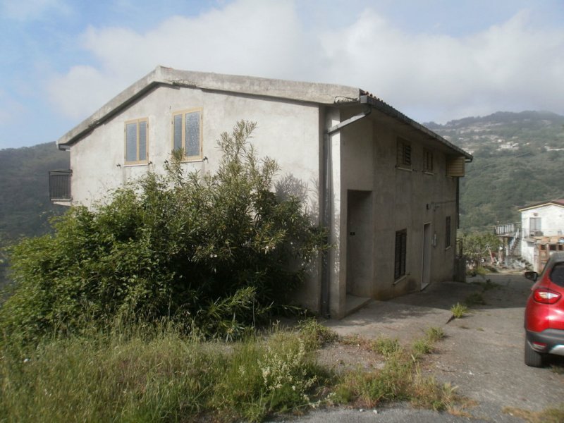 Einfamilienhaus in Longobardi