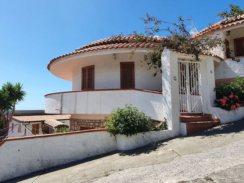 Onafhankelijk appartement in Falconara Albanese