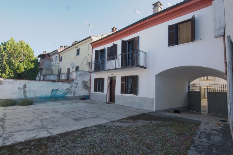 Doppelhaushälfte in Ozzano Monferrato